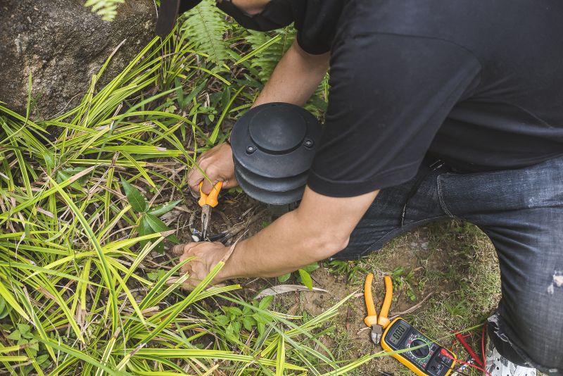 Local Gas Lamp Repair pros at work